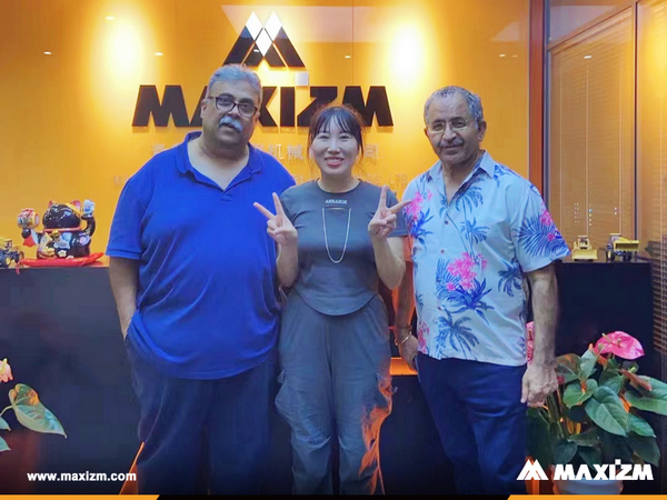 Hong Kong Client Visit SEM Factory and MAXIZM Company