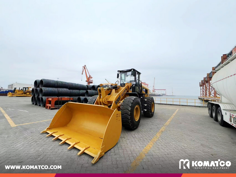 Panama - 1 Unit SEM 655F Wheel Loader