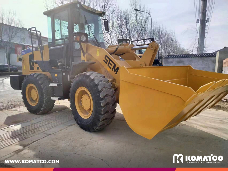 1 Unit SEM636D & 1 SEM655D Wheel Loader