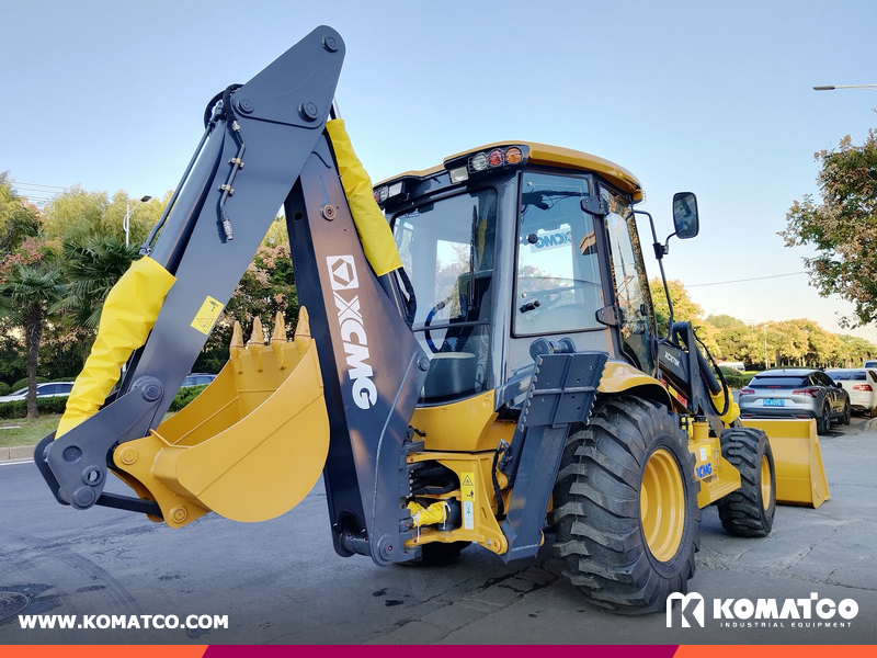 Peru - 1 Unit XCMG XC870K Backhoe Loader