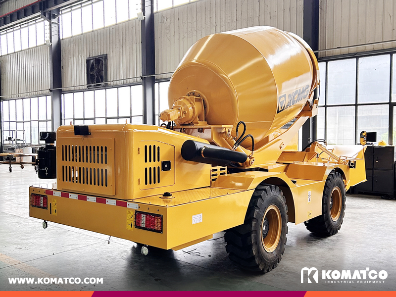 XCMG SLM4000S Self Loading Concrete Mixer Truck