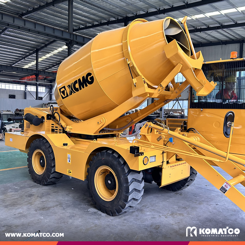 XCMG SLM4000S Self Loading Concrete Mixer Truck