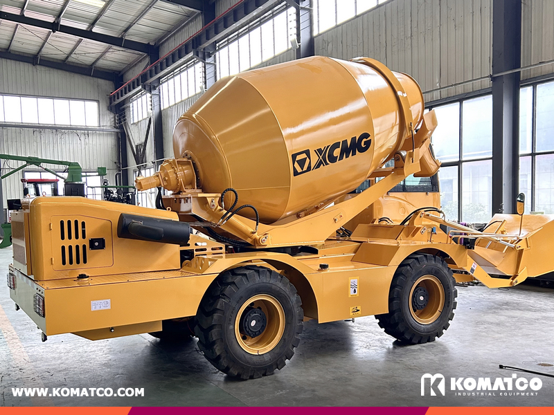 XCMG SLM4000S Self Loading Concrete Mixer Truck
