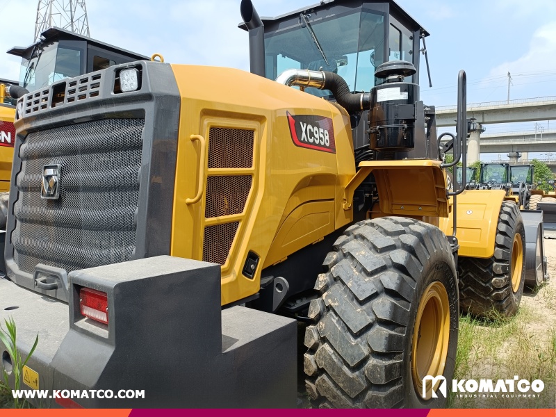 Algeria - 1 Unit XCMG XC958 Wheel Loader